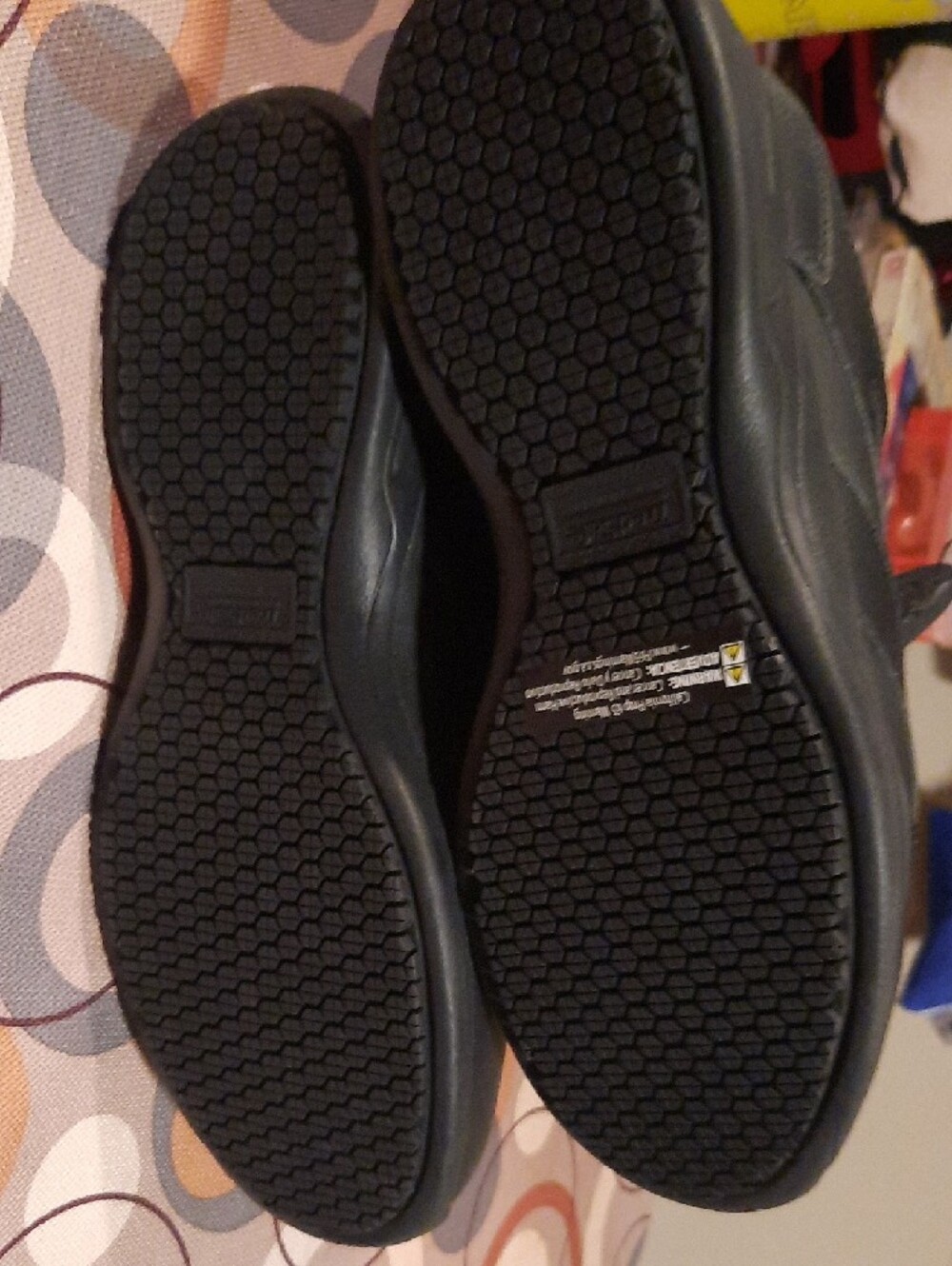 TredSafe Men's 10 1/2 Wide Black Athletic Slip Resistant Work Shoes - Picture 5 of 5